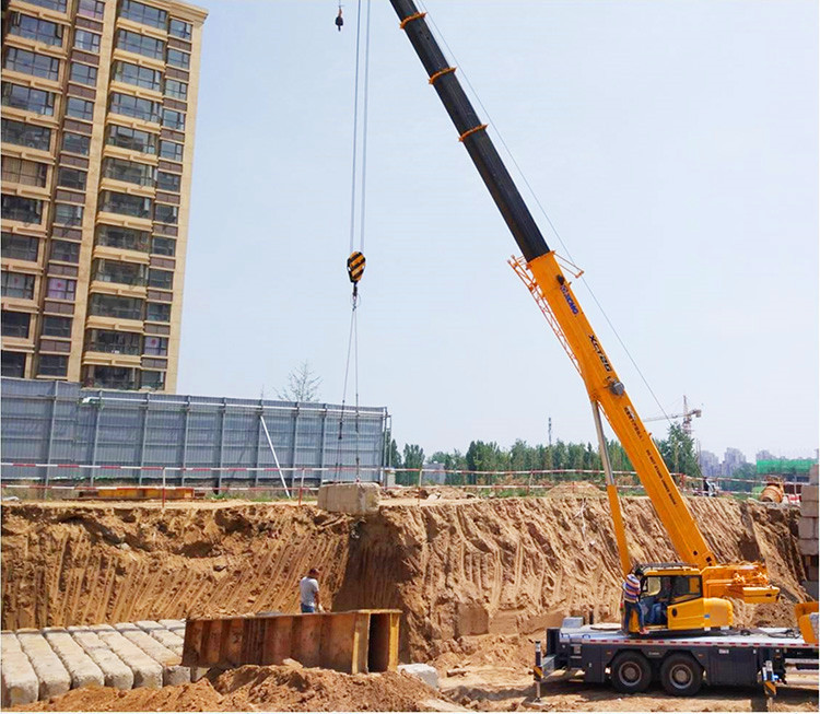 XCMG optimized 20 ton truck crane XCT20L4 Chinese telescopic boom lifting crane truck price